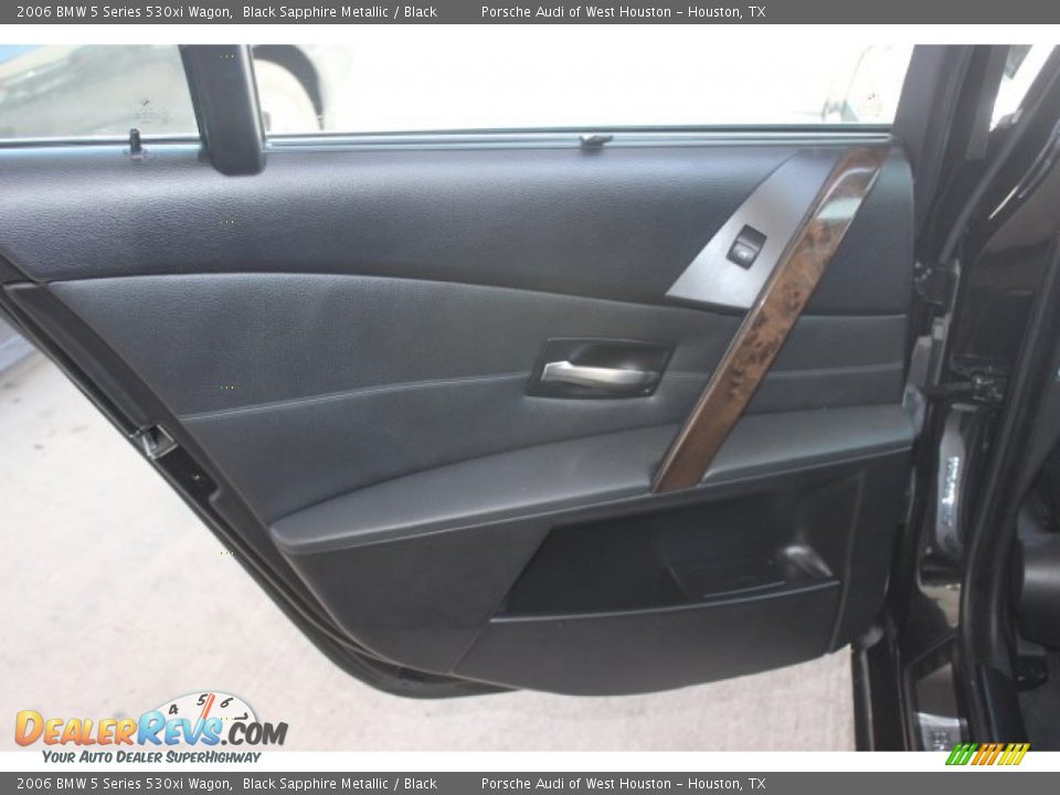2006 BMW 5 Series 530xi Wagon Black Sapphire Metallic / Black Photo #29