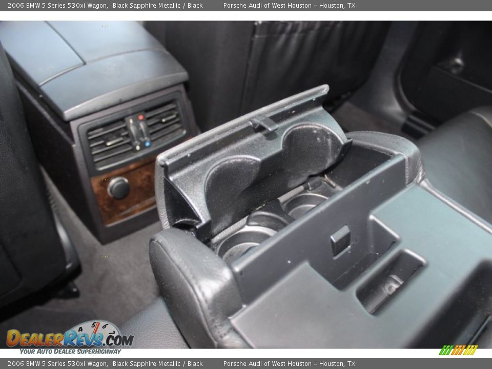 2006 BMW 5 Series 530xi Wagon Black Sapphire Metallic / Black Photo #32