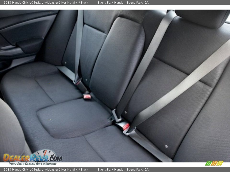 2013 Honda Civic LX Sedan Alabaster Silver Metallic / Black Photo #13