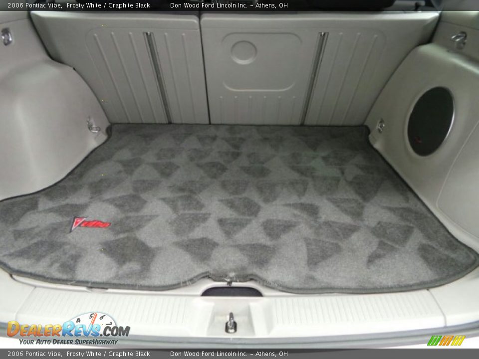 2006 Pontiac Vibe Frosty White / Graphite Black Photo #4