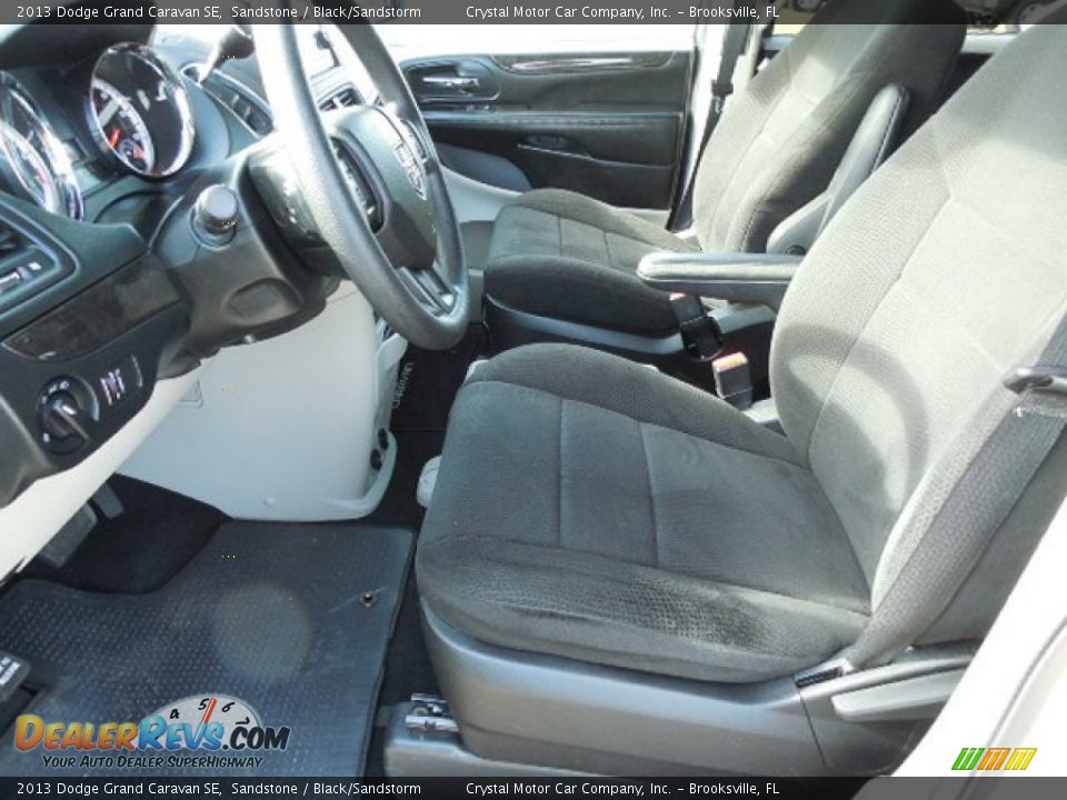2013 Dodge Grand Caravan SE Sandstone / Black/Sandstorm Photo #4
