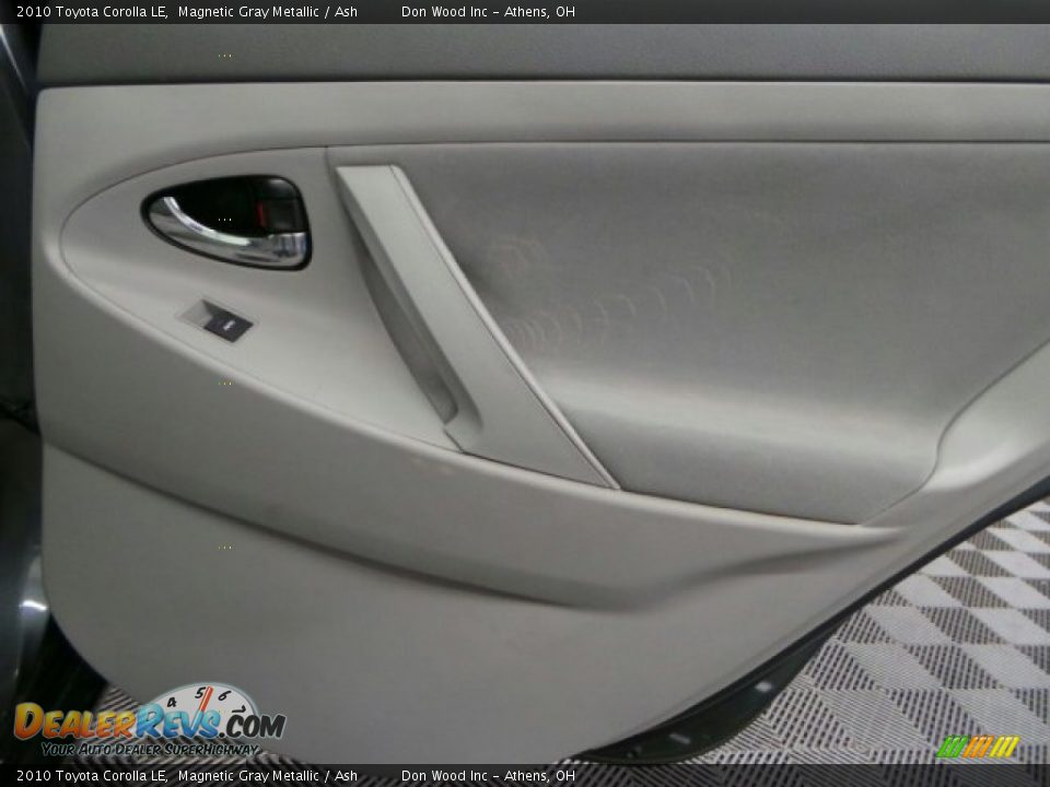 2010 Toyota Corolla LE Magnetic Gray Metallic / Ash Photo #15