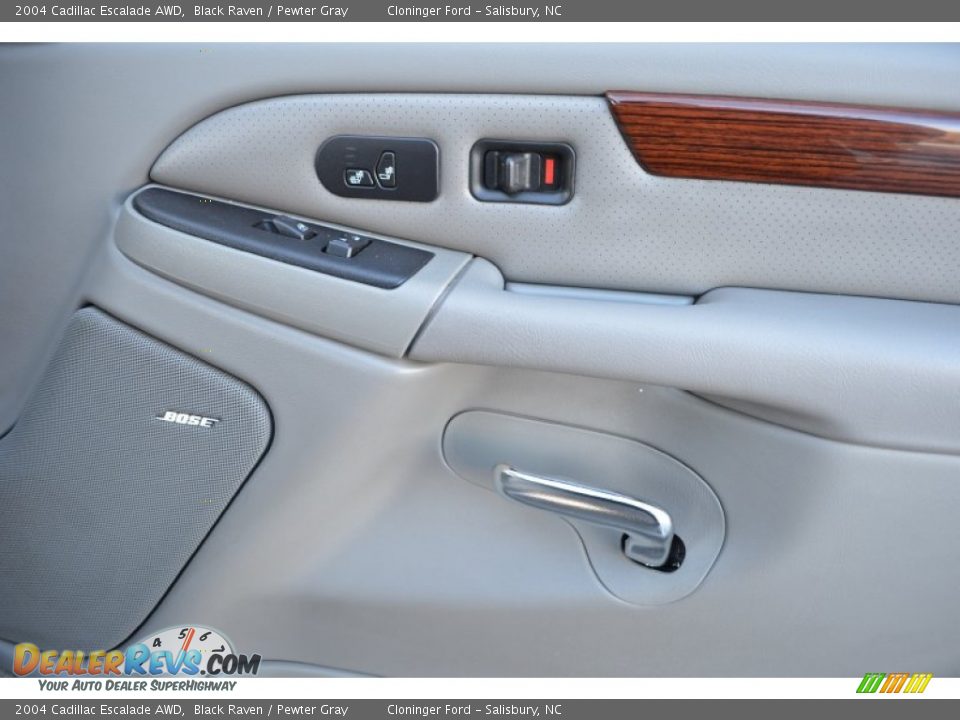 2004 Cadillac Escalade AWD Black Raven / Pewter Gray Photo #14