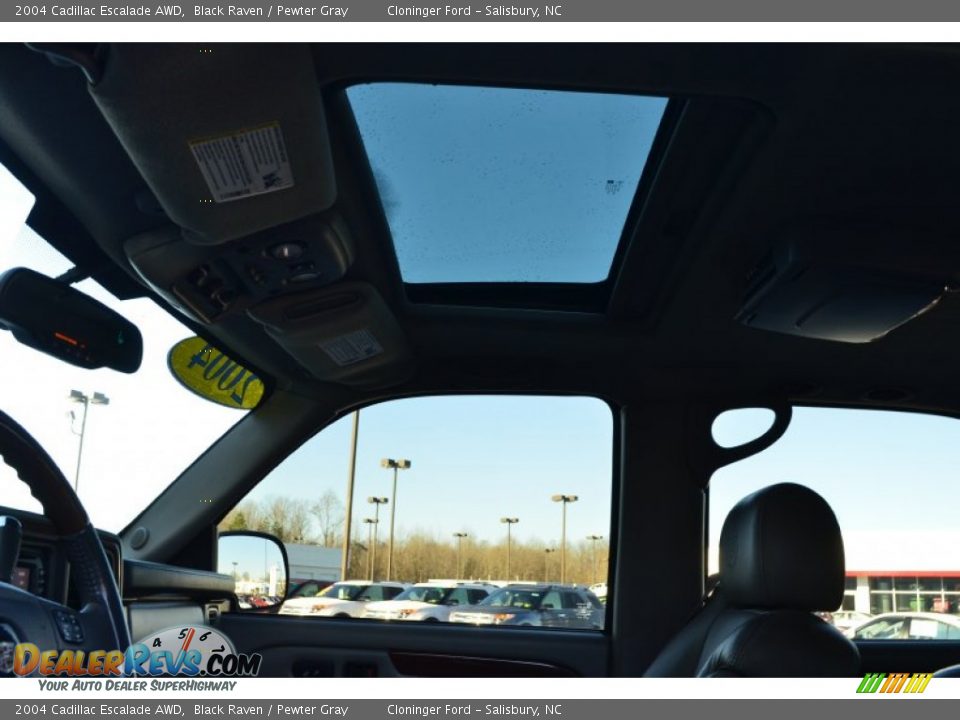 2004 Cadillac Escalade AWD Black Raven / Pewter Gray Photo #22