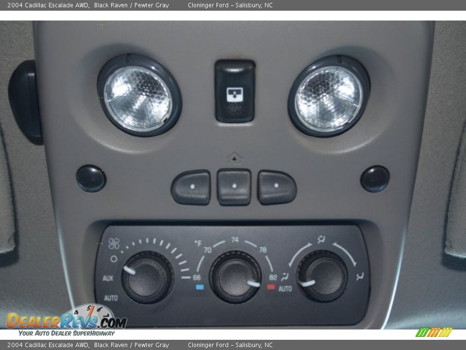 2004 Cadillac Escalade AWD Black Raven / Pewter Gray Photo #29