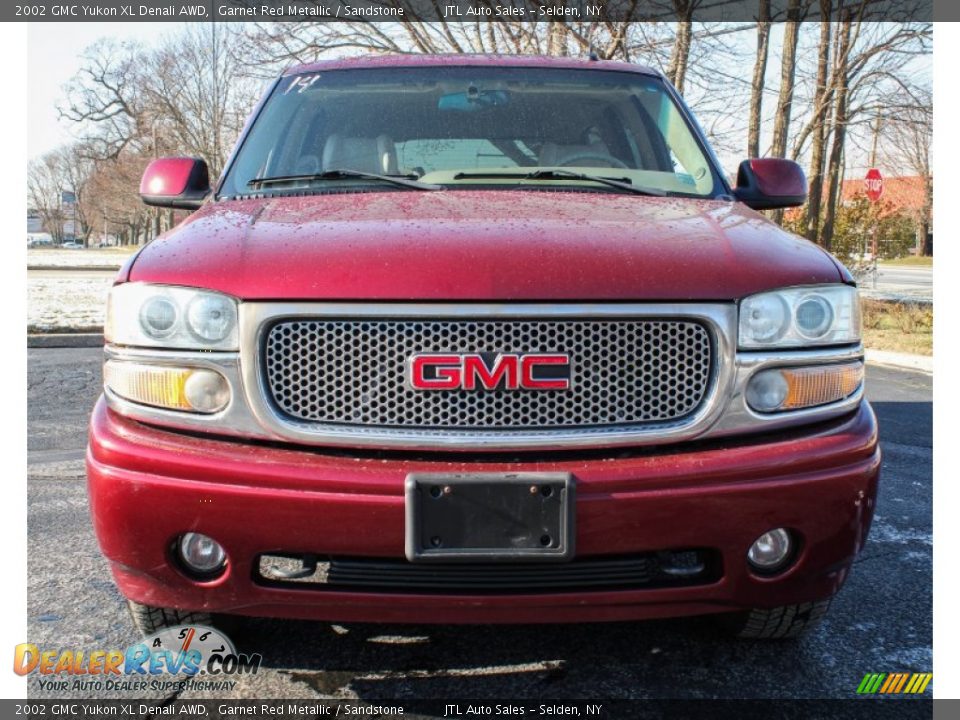 2002 GMC Yukon XL Denali AWD Garnet Red Metallic / Sandstone Photo #2