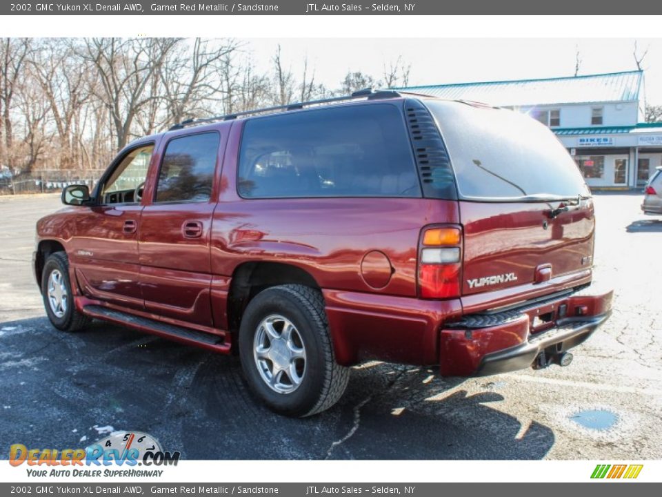 2002 GMC Yukon XL Denali AWD Garnet Red Metallic / Sandstone Photo #4