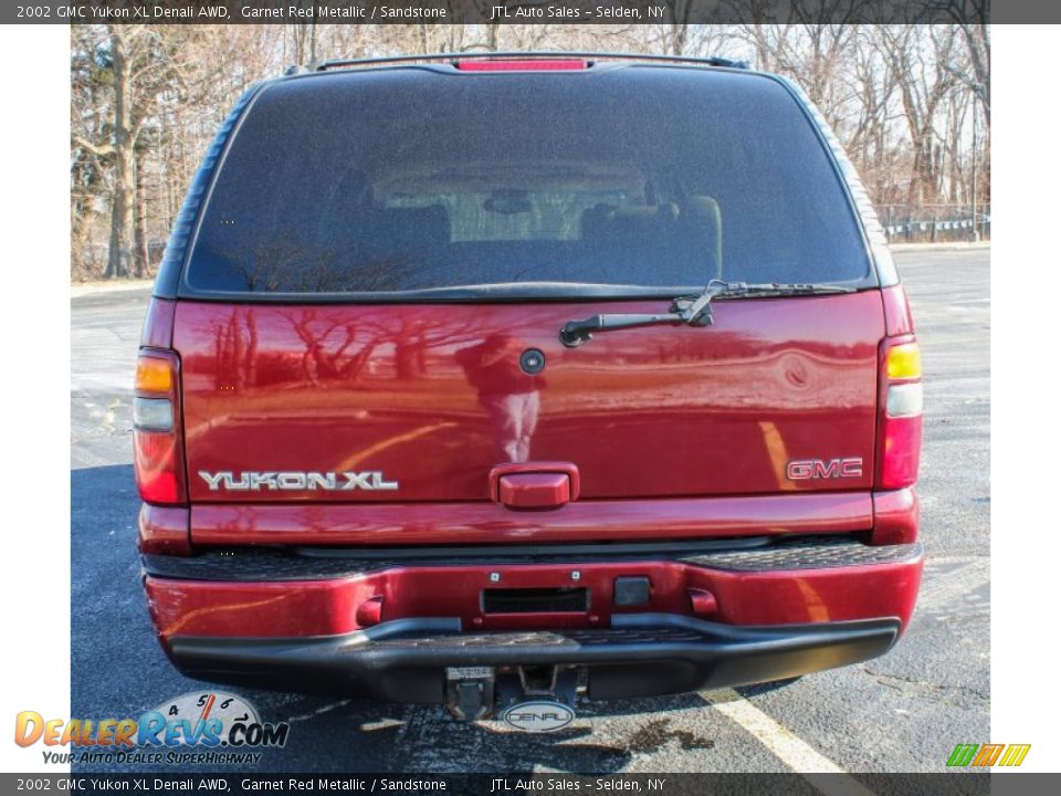 2002 GMC Yukon XL Denali AWD Garnet Red Metallic / Sandstone Photo #5