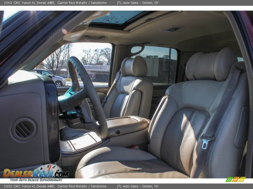 2002 GMC Yukon XL Denali AWD Garnet Red Metallic / Sandstone Photo #13