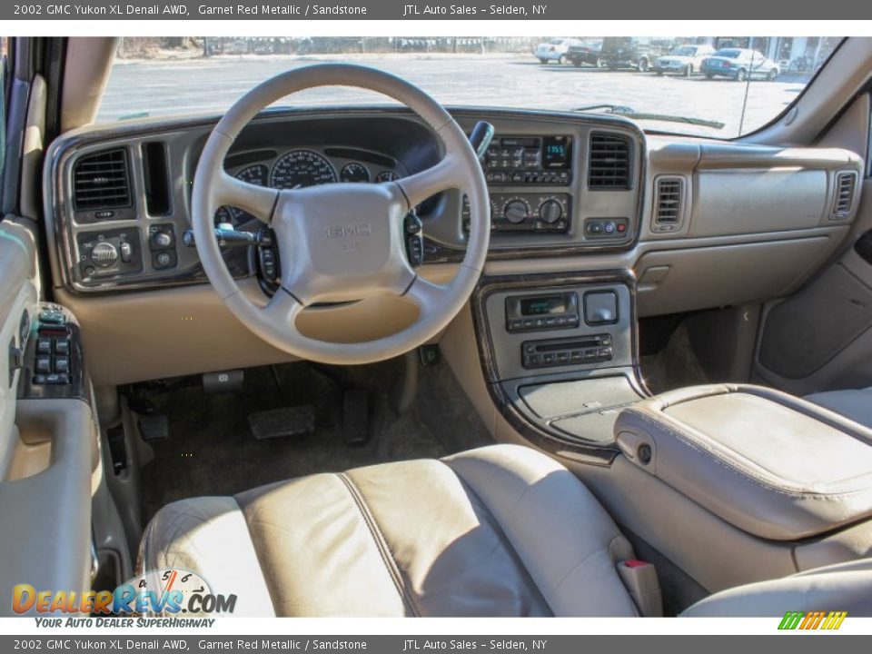 2002 GMC Yukon XL Denali AWD Garnet Red Metallic / Sandstone Photo #17