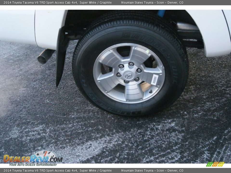 2014 Toyota Tacoma V6 TRD Sport Access Cab 4x4 Super White / Graphite Photo #10