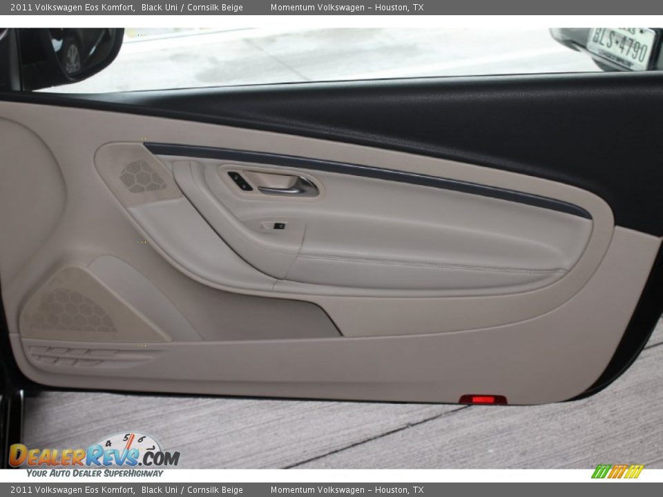 2011 Volkswagen Eos Komfort Black Uni / Cornsilk Beige Photo #25