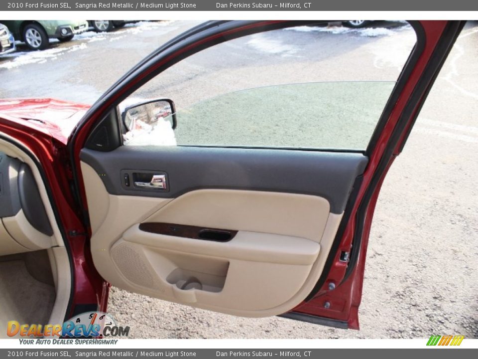 2010 Ford Fusion SEL Sangria Red Metallic / Medium Light Stone Photo #19