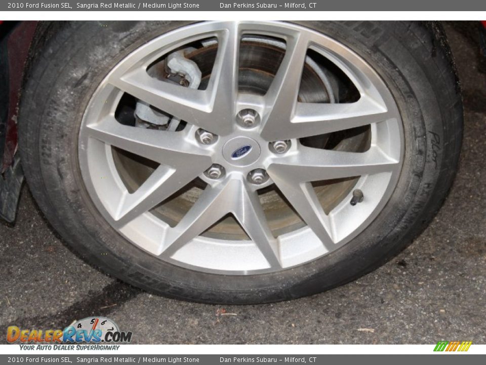 2010 Ford Fusion SEL Sangria Red Metallic / Medium Light Stone Photo #22