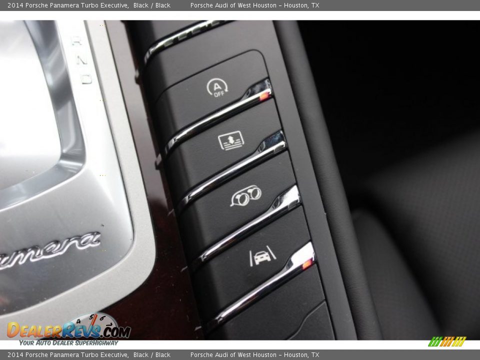 Controls of 2014 Porsche Panamera Turbo Executive Photo #26