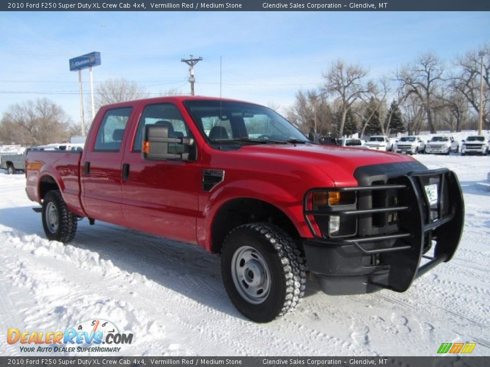2010 Ford F250 Super Duty XL Crew Cab 4x4 Vermillion Red / Medium Stone Photo #2