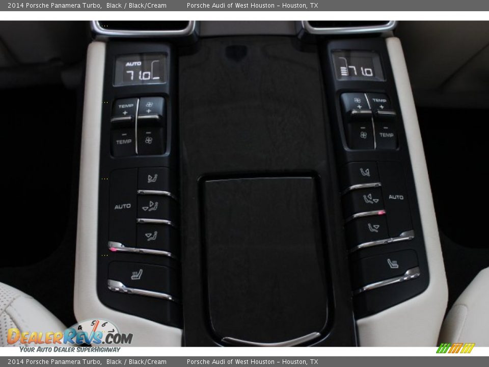 Controls of 2014 Porsche Panamera Turbo Photo #34