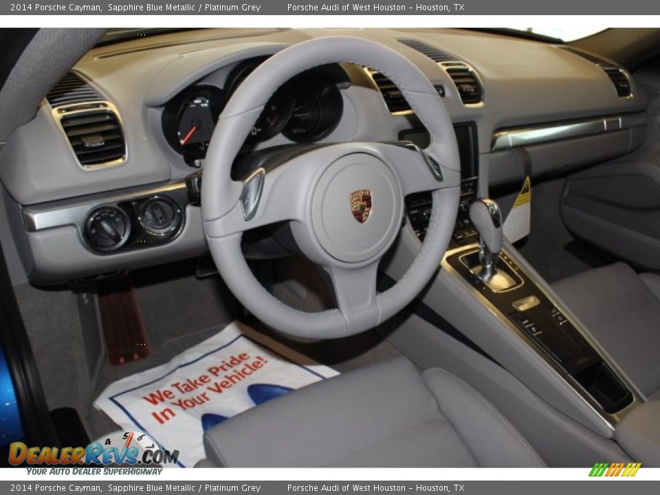 Dashboard of 2014 Porsche Cayman  Photo #13