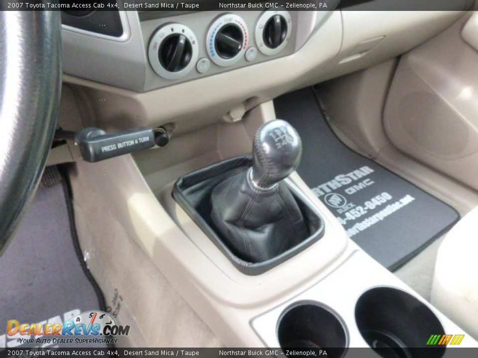 2007 Toyota Tacoma Access Cab 4x4 Desert Sand Mica / Taupe Photo #17
