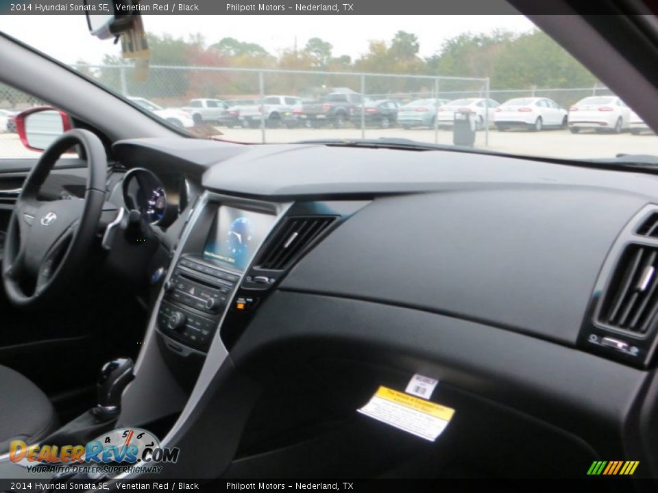 2014 Hyundai Sonata SE Venetian Red / Black Photo #18