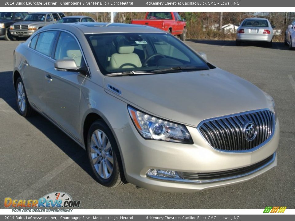 Front 3/4 View of 2014 Buick LaCrosse Leather Photo #1