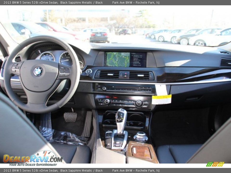 2013 BMW 5 Series 528i xDrive Sedan Black Sapphire Metallic / Black Photo #13