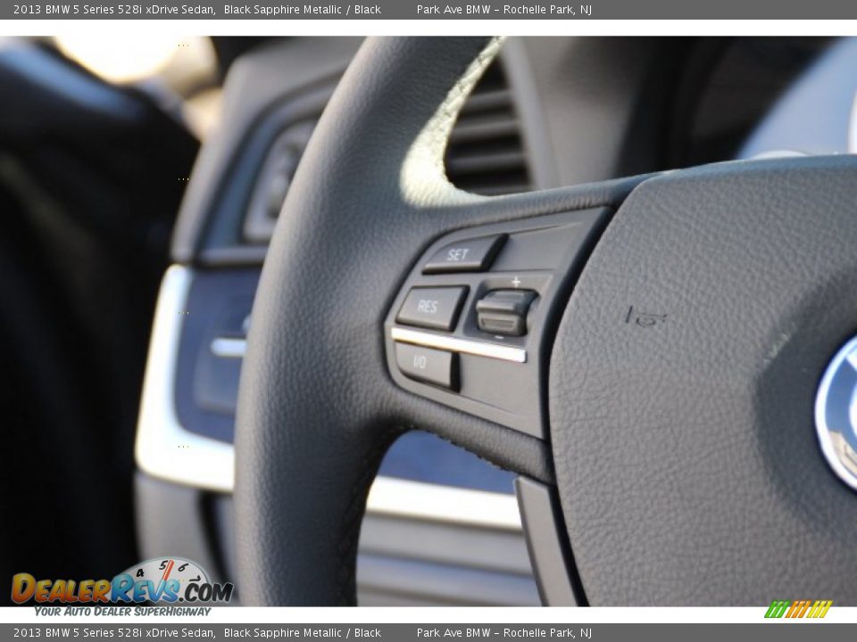 2013 BMW 5 Series 528i xDrive Sedan Black Sapphire Metallic / Black Photo #17