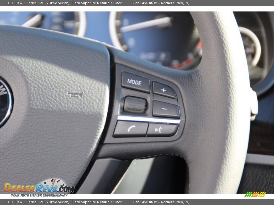 2013 BMW 5 Series 528i xDrive Sedan Black Sapphire Metallic / Black Photo #18