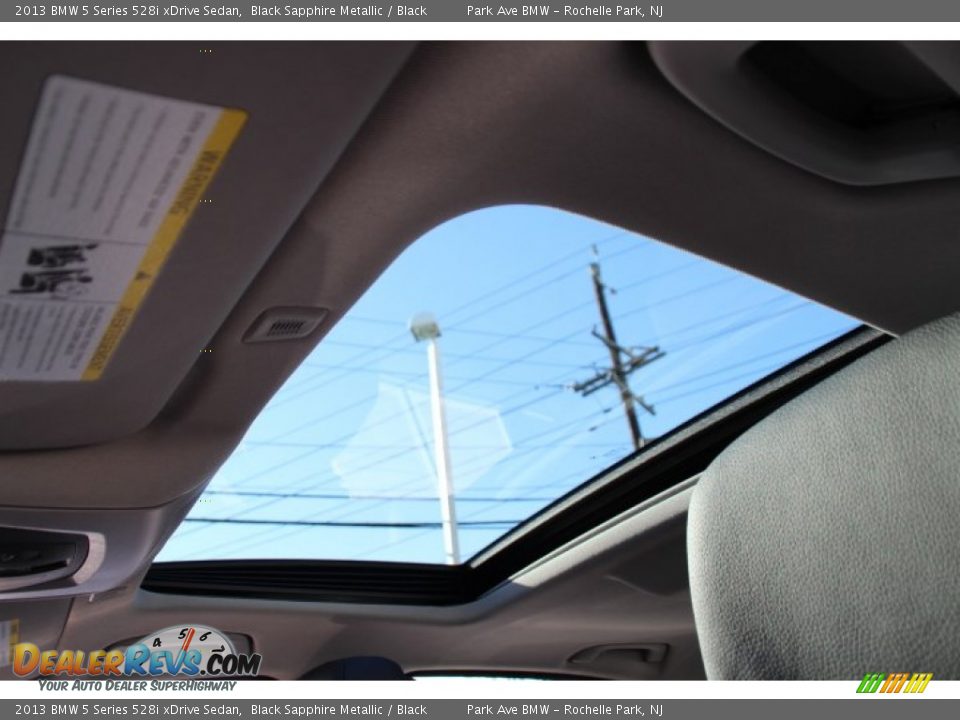 2013 BMW 5 Series 528i xDrive Sedan Black Sapphire Metallic / Black Photo #20