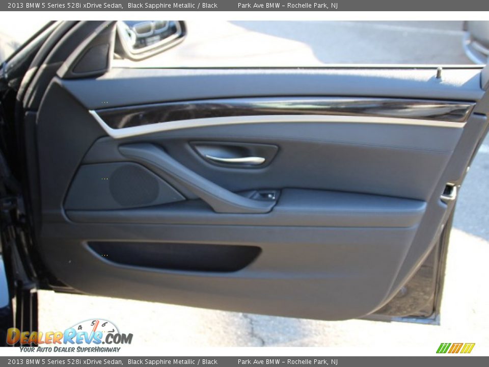 2013 BMW 5 Series 528i xDrive Sedan Black Sapphire Metallic / Black Photo #25