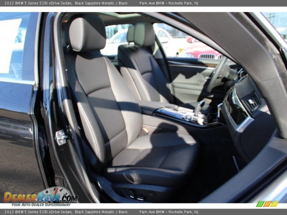 2013 BMW 5 Series 528i xDrive Sedan Black Sapphire Metallic / Black Photo #28