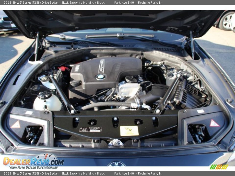 2013 BMW 5 Series 528i xDrive Sedan Black Sapphire Metallic / Black Photo #29