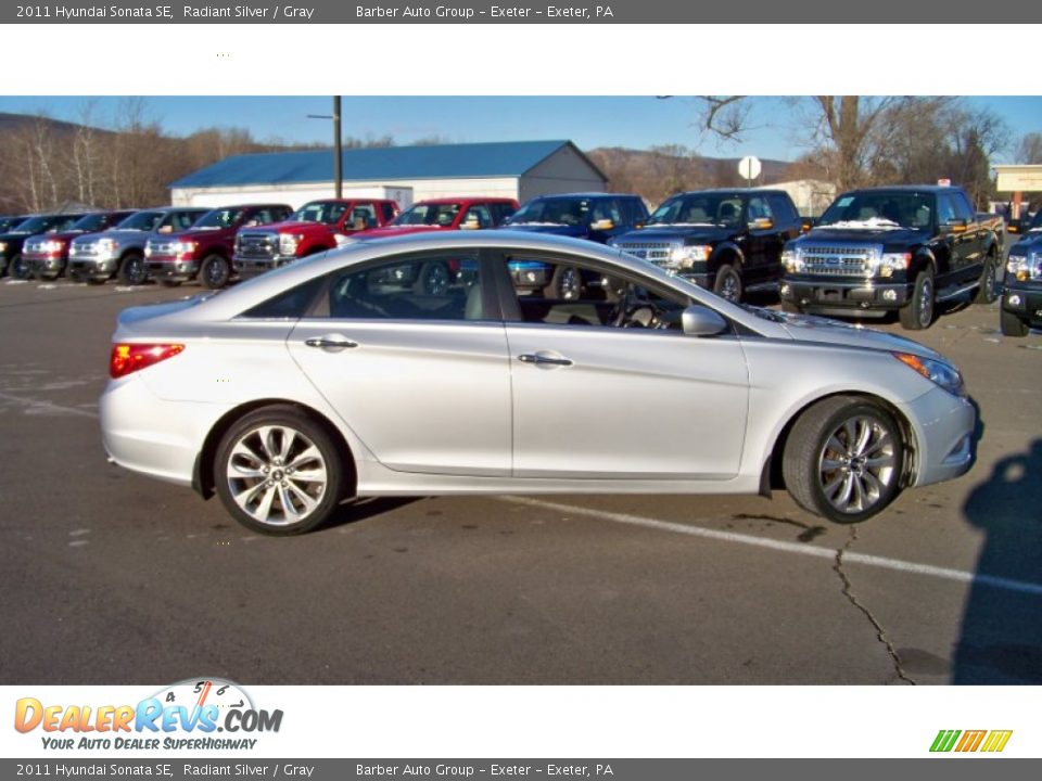 2011 Hyundai Sonata SE Radiant Silver / Gray Photo #4
