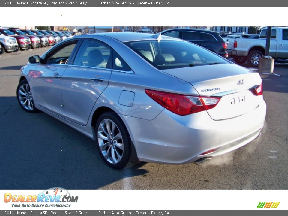 2011 Hyundai Sonata SE Radiant Silver / Gray Photo #7