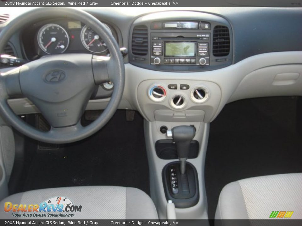 Dashboard of 2008 Hyundai Accent GLS Sedan Photo #2