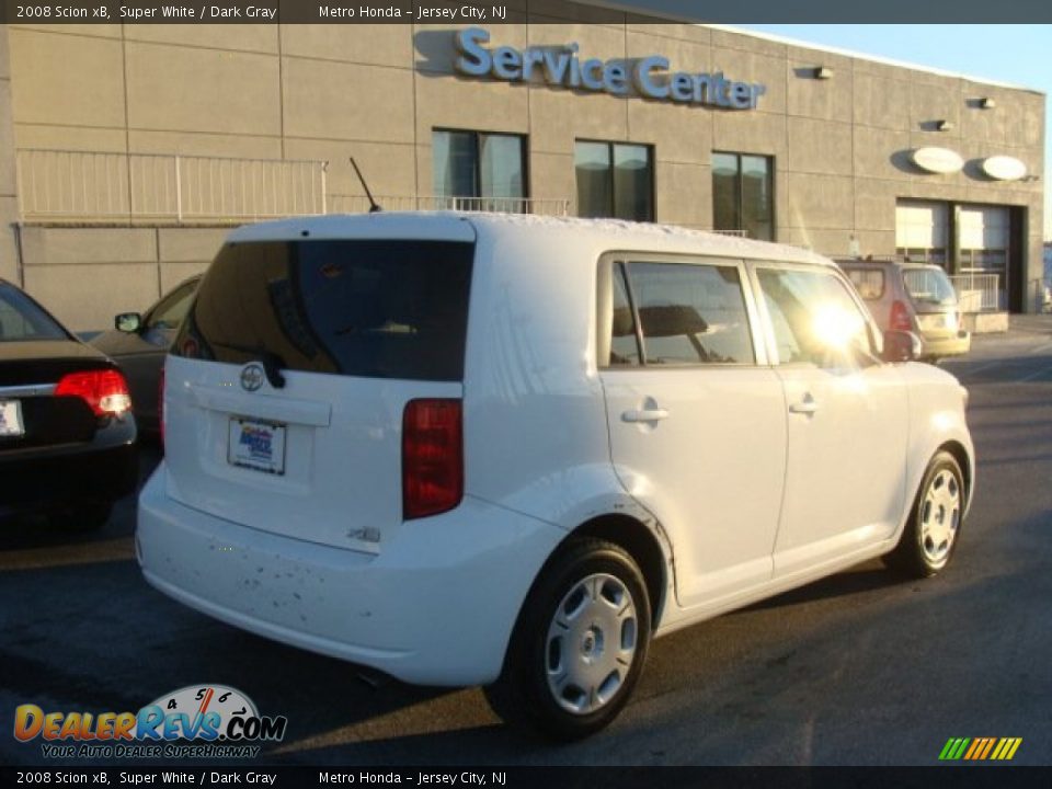 2008 Scion xB Super White / Dark Gray Photo #4