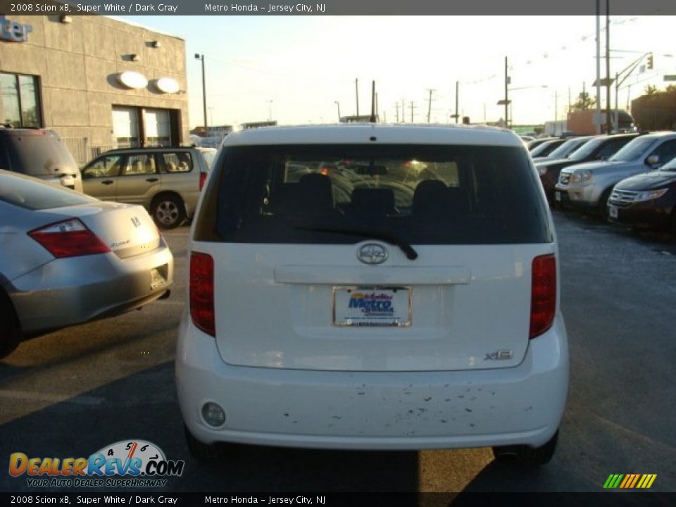 2008 Scion xB Super White / Dark Gray Photo #5