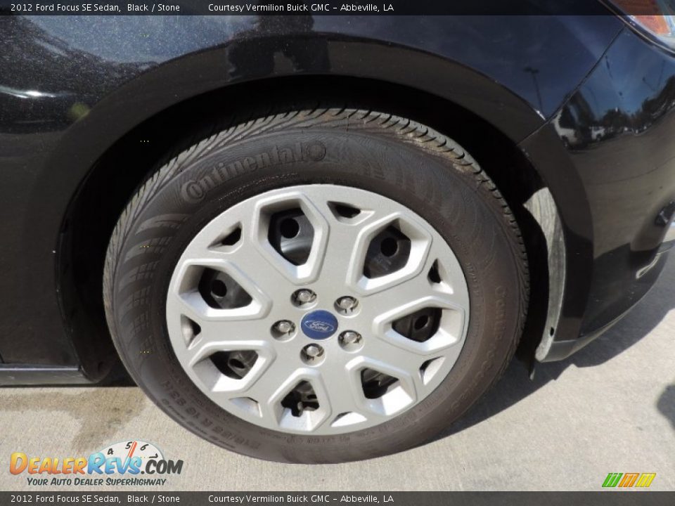 2012 Ford Focus SE Sedan Black / Stone Photo #17