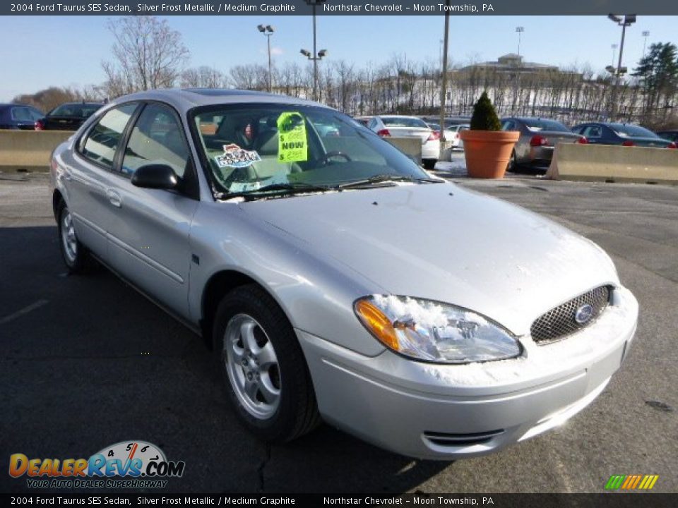 2004 Ford Taurus SES Sedan Silver Frost Metallic / Medium Graphite Photo #7