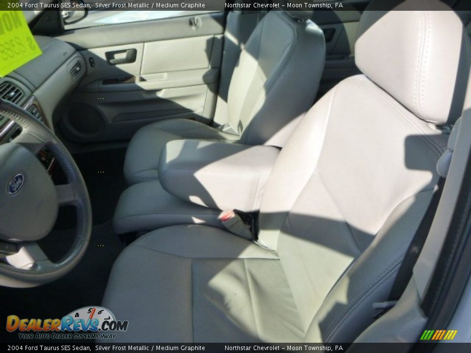 2004 Ford Taurus SES Sedan Silver Frost Metallic / Medium Graphite Photo #10