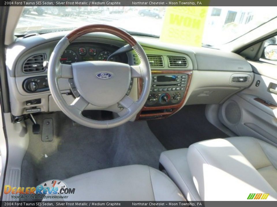 2004 Ford Taurus SES Sedan Silver Frost Metallic / Medium Graphite Photo #12
