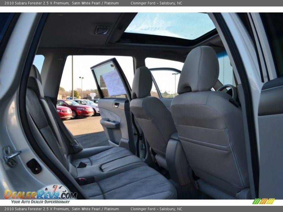 2010 Subaru Forester 2.5 X Premium Satin White Pearl / Platinum Photo #12