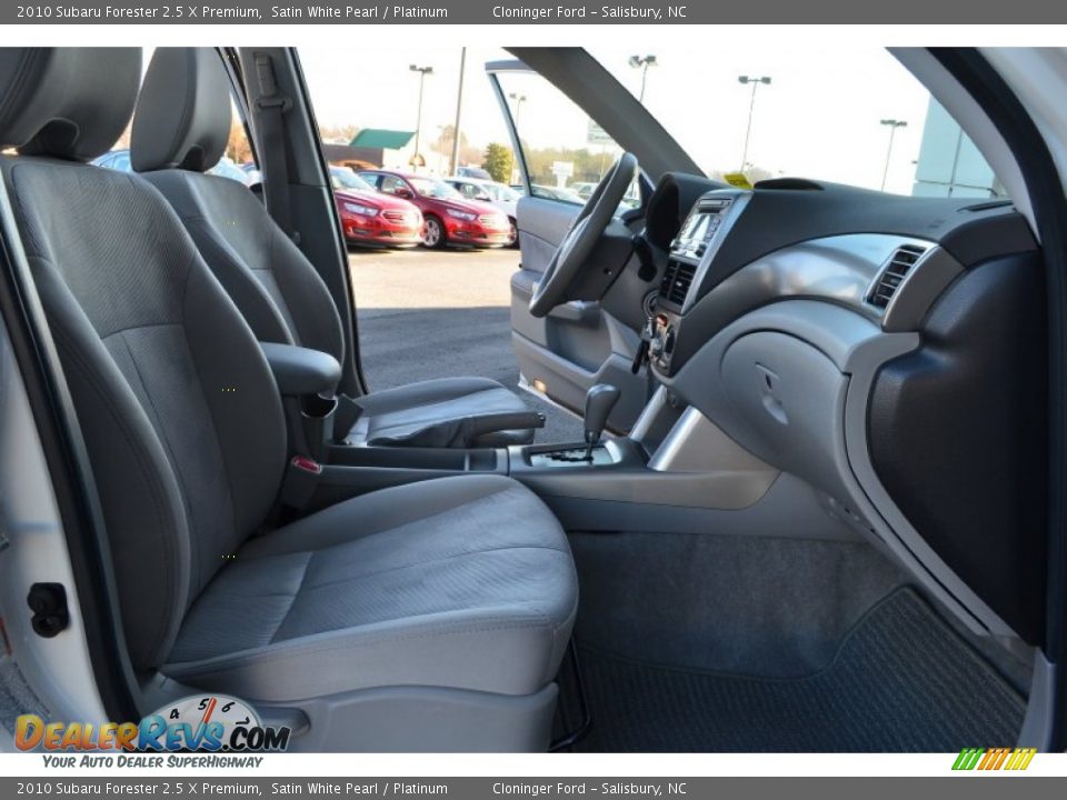 2010 Subaru Forester 2.5 X Premium Satin White Pearl / Platinum Photo #13