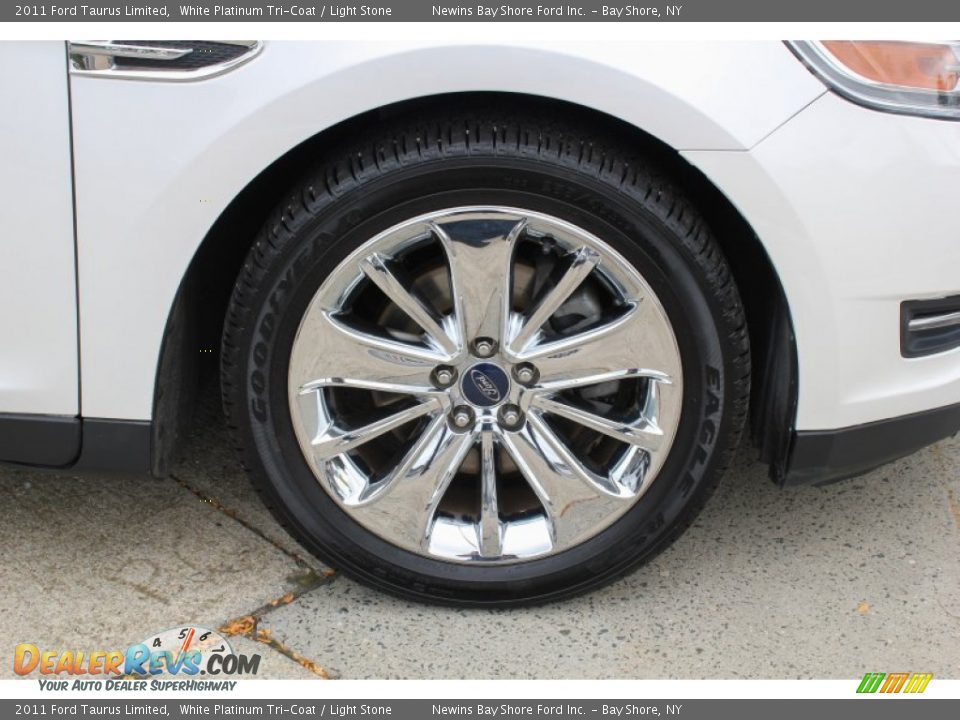 2011 Ford Taurus Limited White Platinum Tri-Coat / Light Stone Photo #8