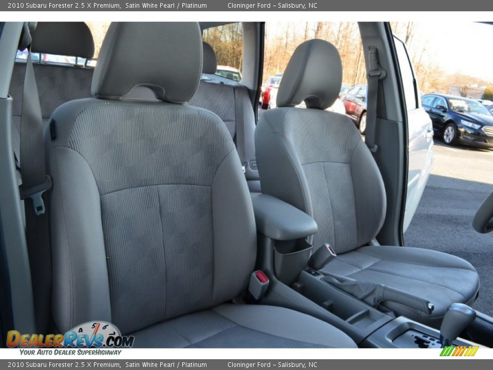 2010 Subaru Forester 2.5 X Premium Satin White Pearl / Platinum Photo #15