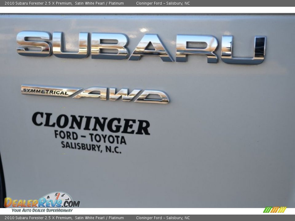 2010 Subaru Forester 2.5 X Premium Satin White Pearl / Platinum Photo #18