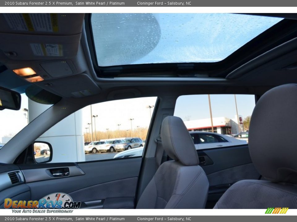 2010 Subaru Forester 2.5 X Premium Satin White Pearl / Platinum Photo #20