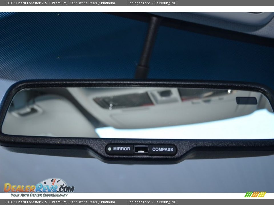 2010 Subaru Forester 2.5 X Premium Satin White Pearl / Platinum Photo #26