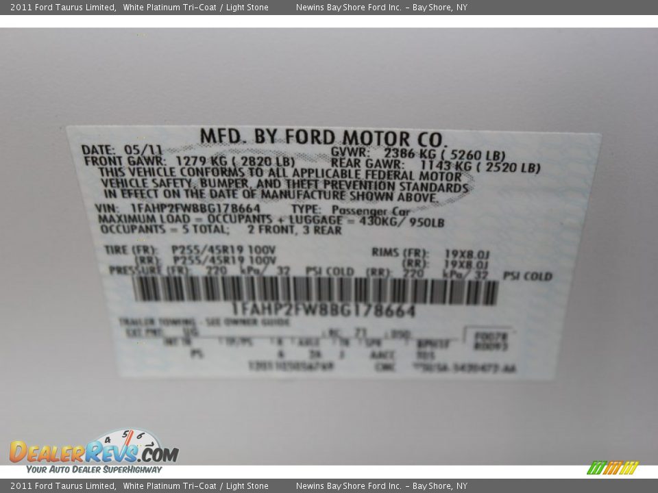 2011 Ford Taurus Limited White Platinum Tri-Coat / Light Stone Photo #19