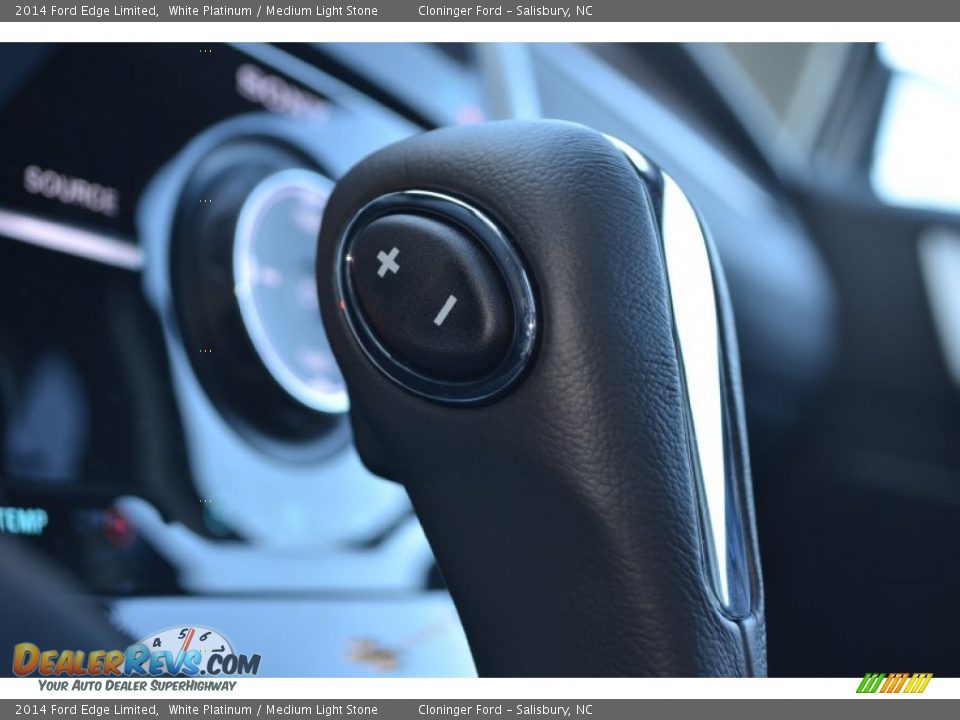 Controls of 2014 Ford Edge Limited Photo #23